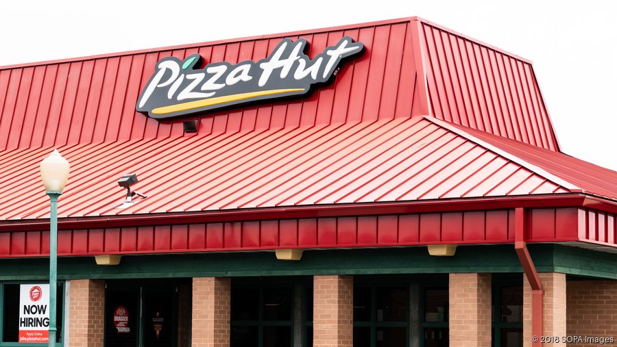 Hundreds of U.S. Pizza Hut locations to temporarily close