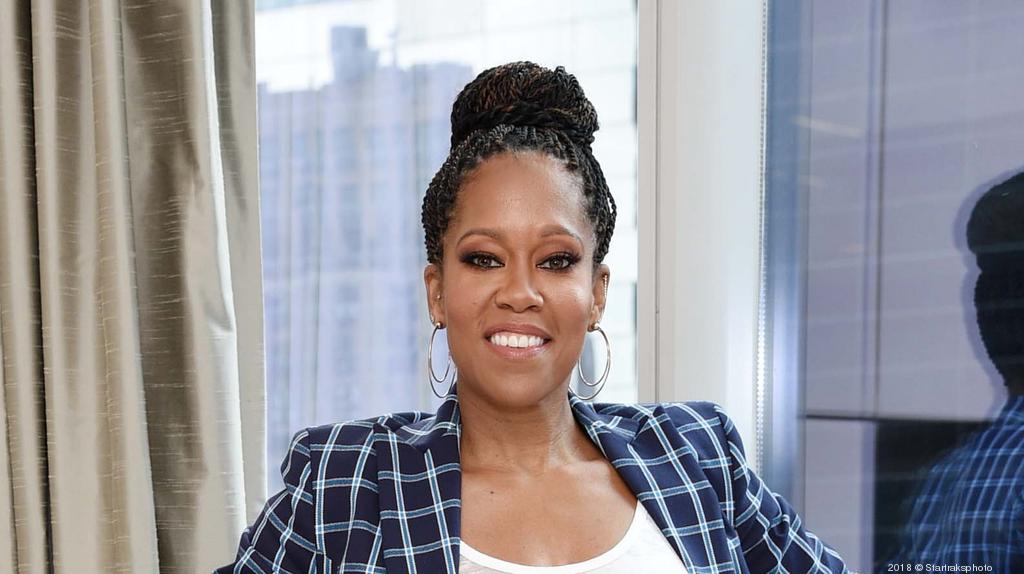 regina-king*1024xx1588-891-720-190.jpg