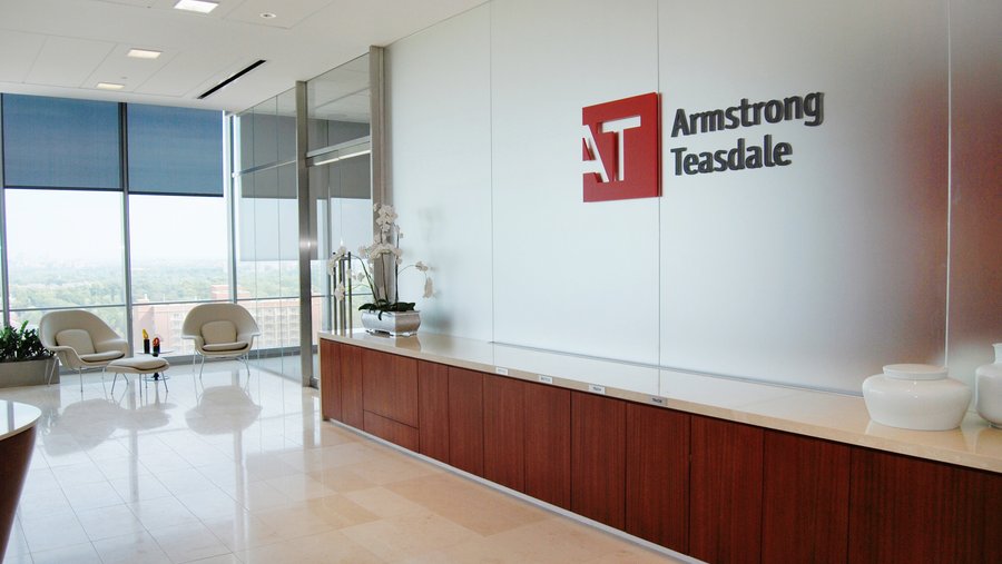 Armstrong Teasdale scoops up 7 lawyers, 13 staffers as competitor ...