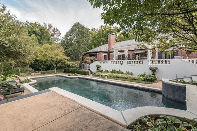 Former St. Louis Cardinals player Andy Van Slyke buys Ladue