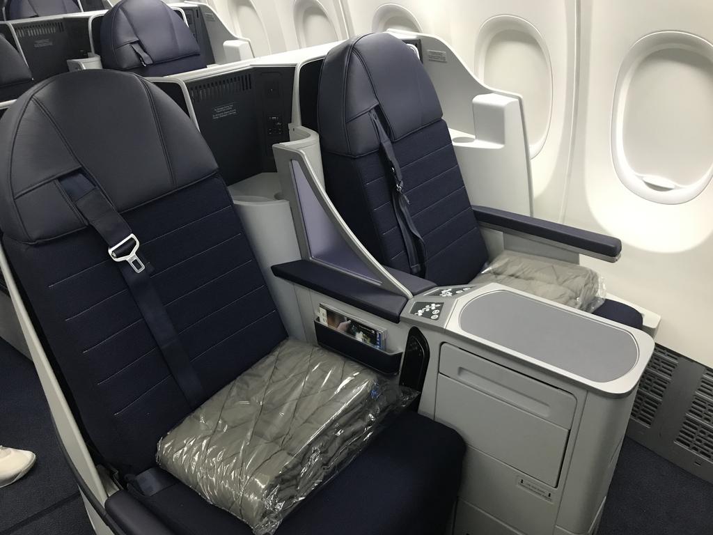 Copa Airlines launches fully-flat B737 Max seat – Business Traveller