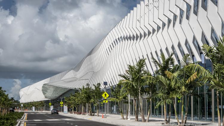 Miami Beach Convention Center S Multimillion Dollar Makeover South The Exterior Of Newly Renovated Miami Beach Convention Center