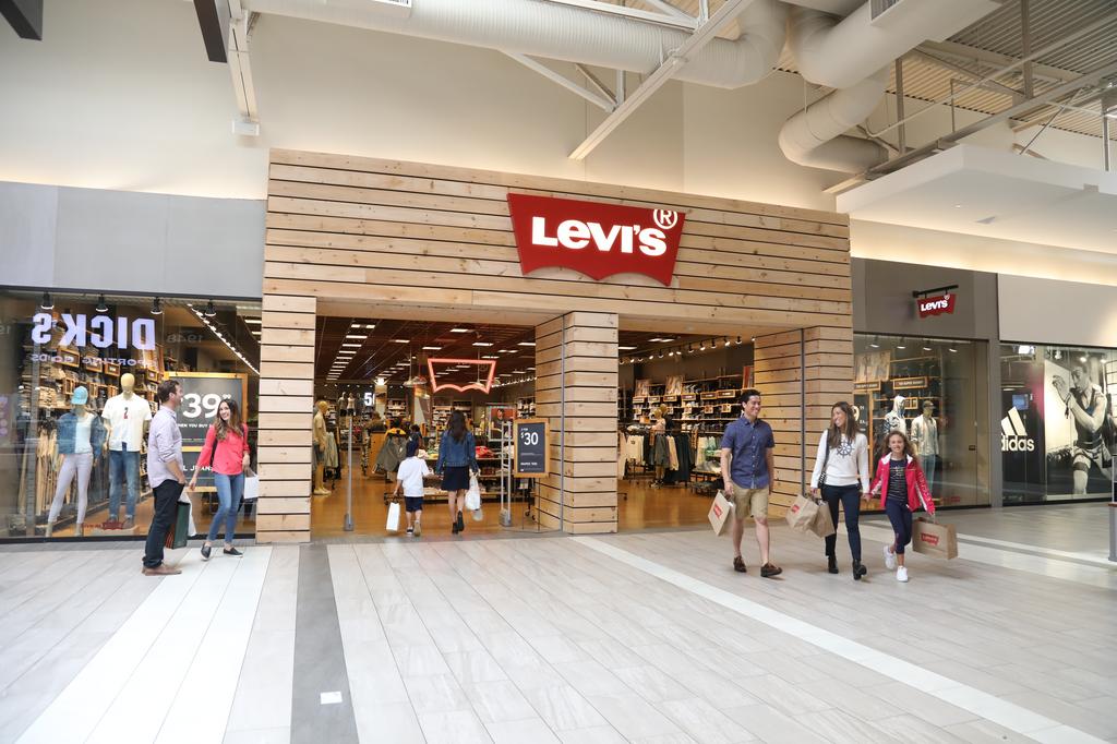 Levi's store store valley fair