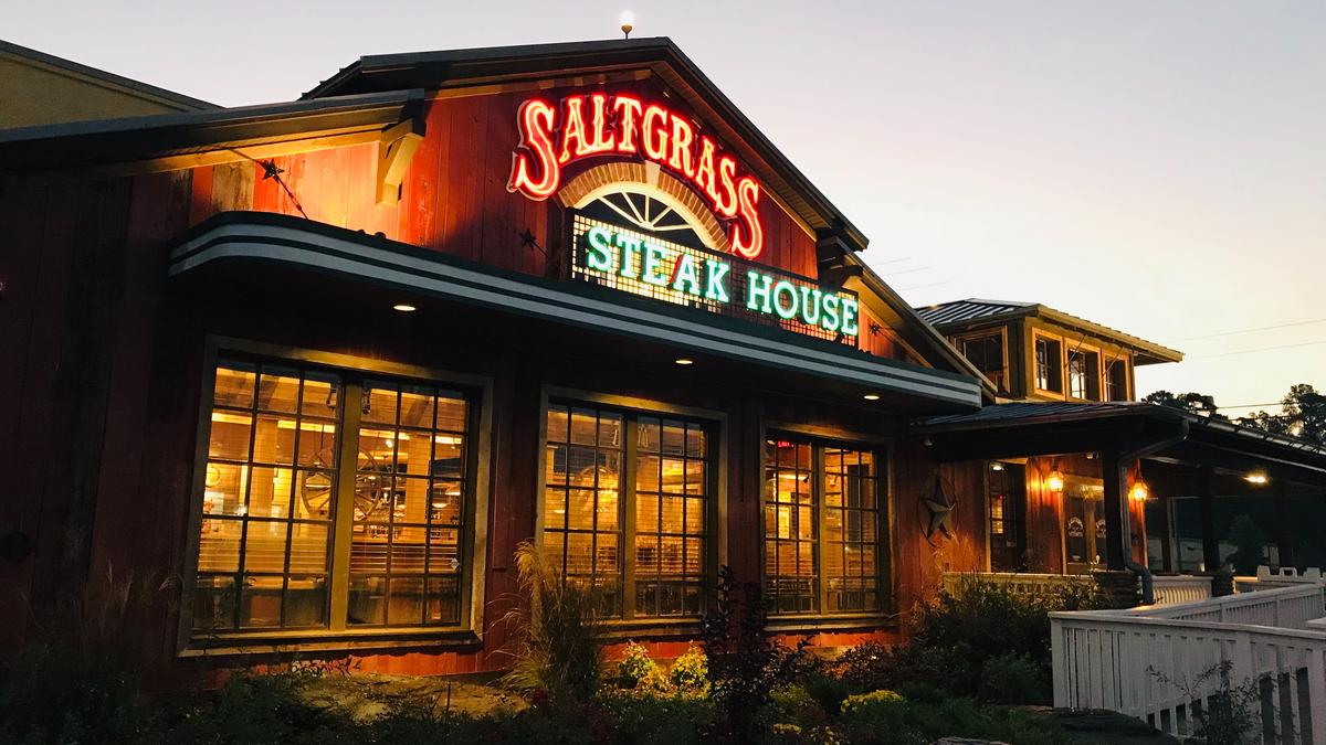 Saltgrass Steakhouse opens second Alabama location in Hoover