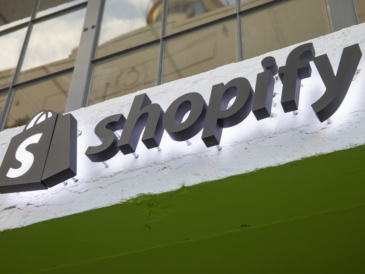 Shopify opens first physical location seeking to help businesses