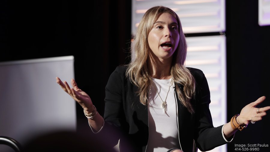 Rent the Runway cofounder highlights Tempo Milwaukee leadership event