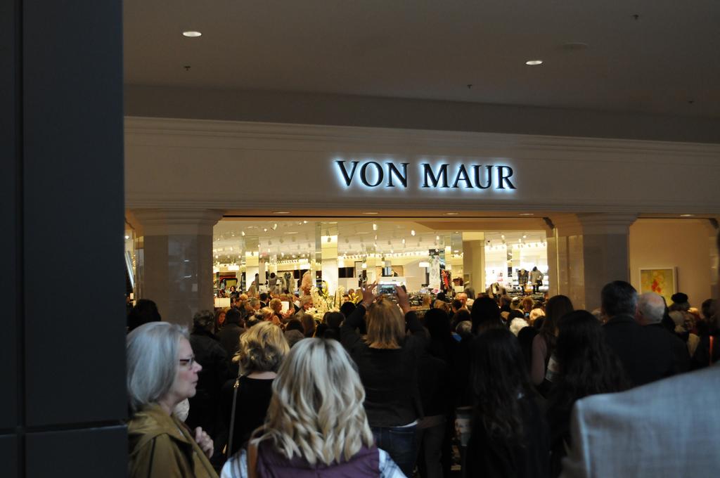 Rosedale's new anchor tenant, Von Maur, expands as others shrink
