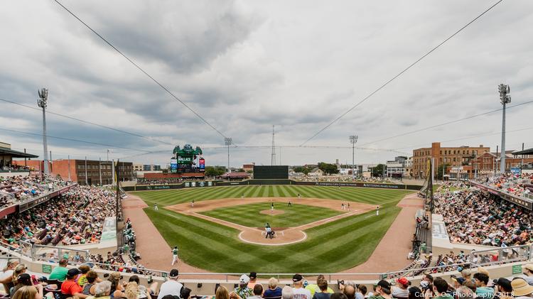 thecarrscodaytondragons0397*750xx5084-28