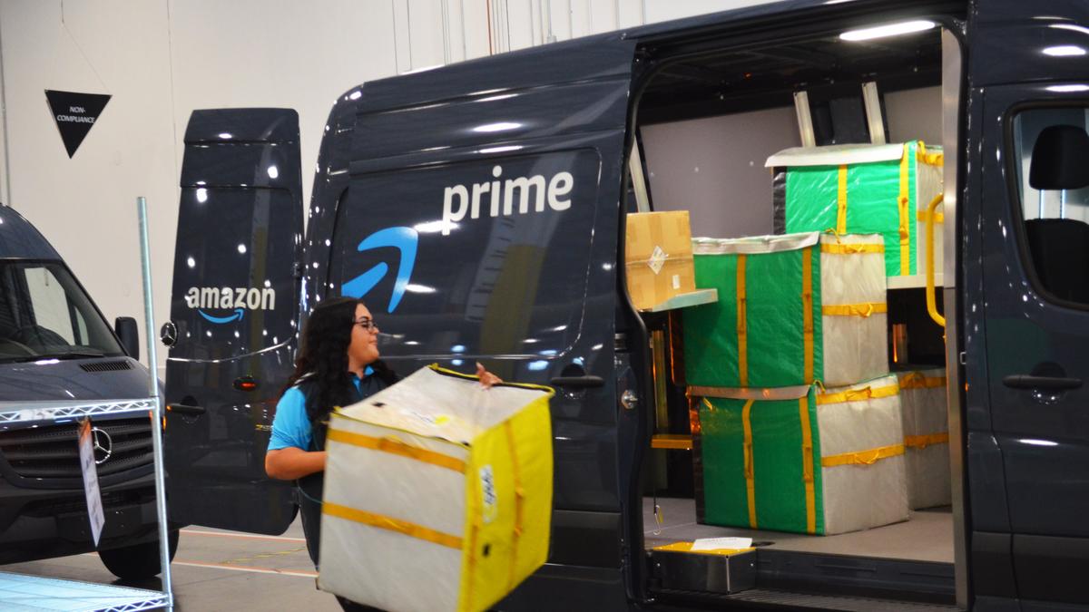 Amazon plans new Jacksonville distribution center Jacksonville