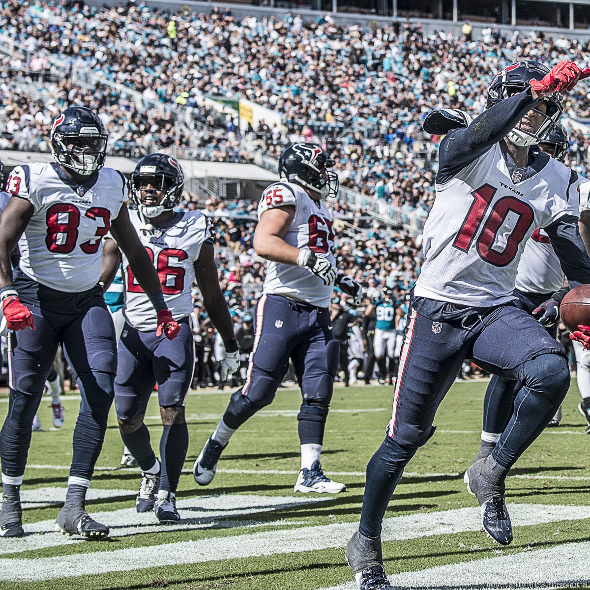 Houston Texans considering uniform change by 2024