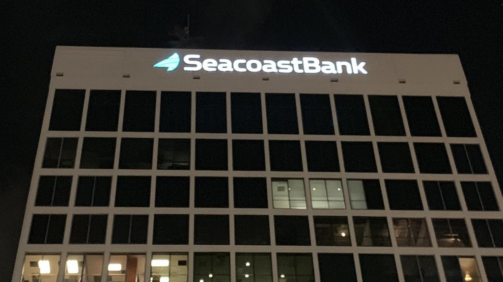 Seacoast Bank Nasdaq Sea Completes 115 Million Acquisition Of Orlando S First Green Bank Orlando Business Journal