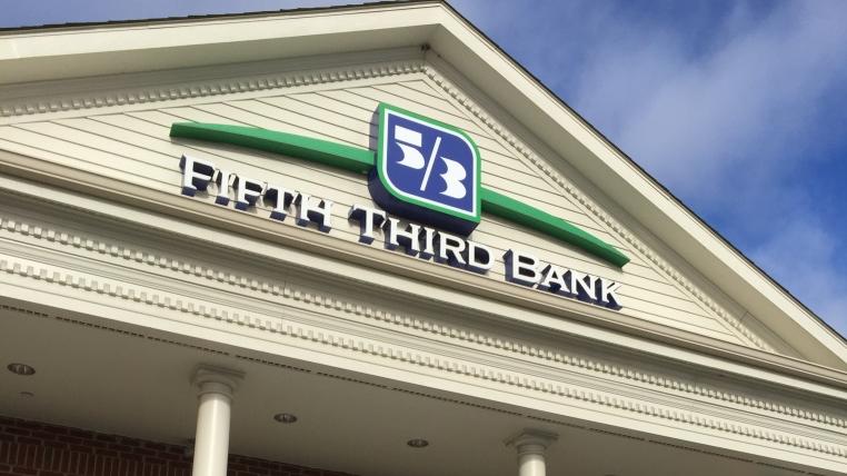 Fifth Third Bank adding billions to investment in Chicago - Chicago ...