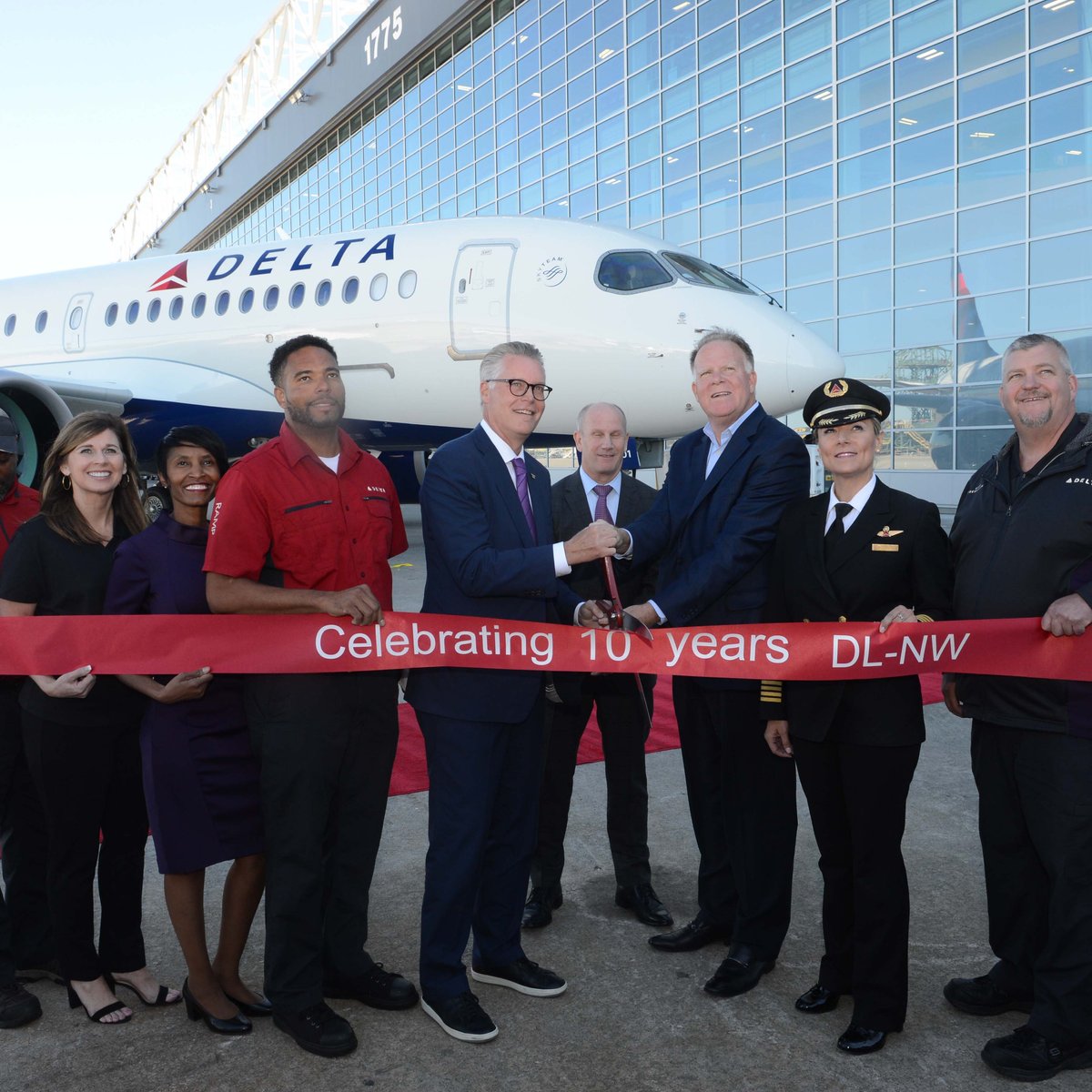 Replying to @SPCSC you got it chief 🫡 #deltaairlines #a220