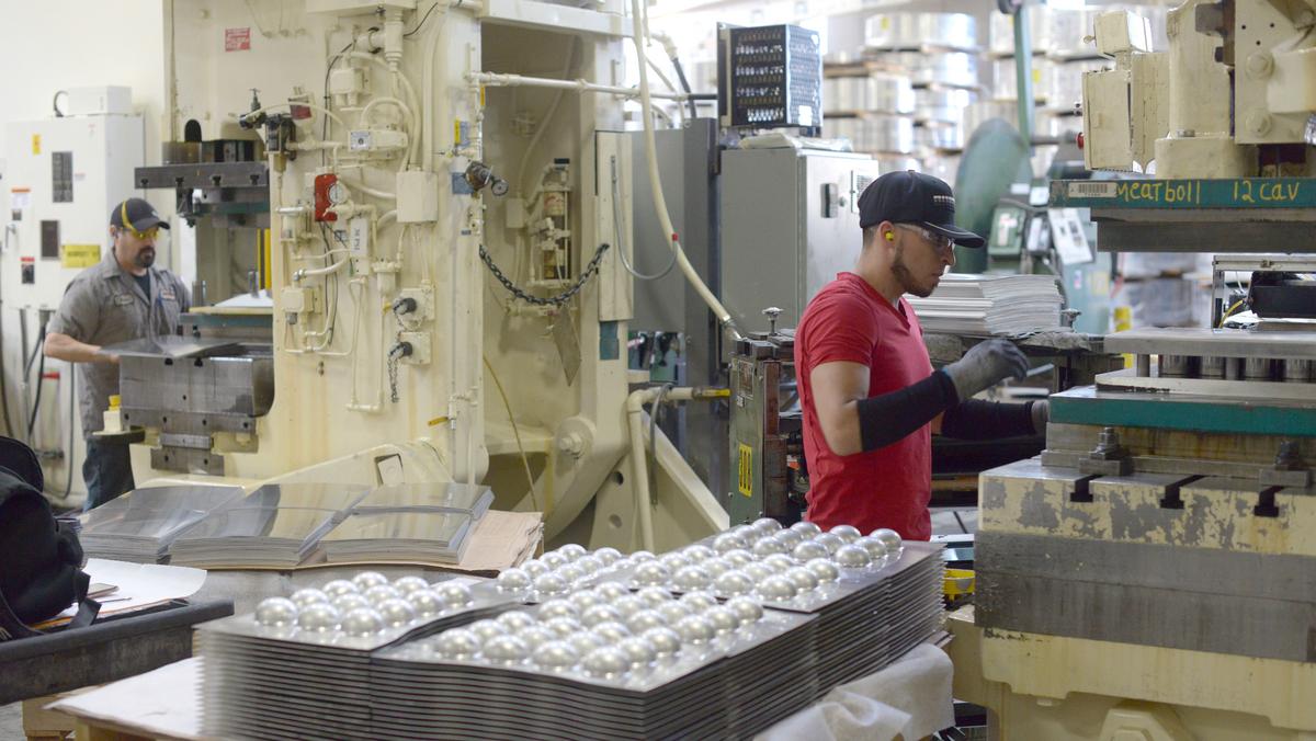 St. Louis Parkbased Nordic Ware dishes up success and domestic jobs