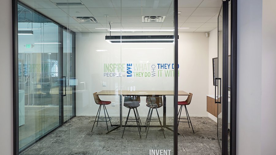 Innovative Office Solutions opens downtown Minneapolis