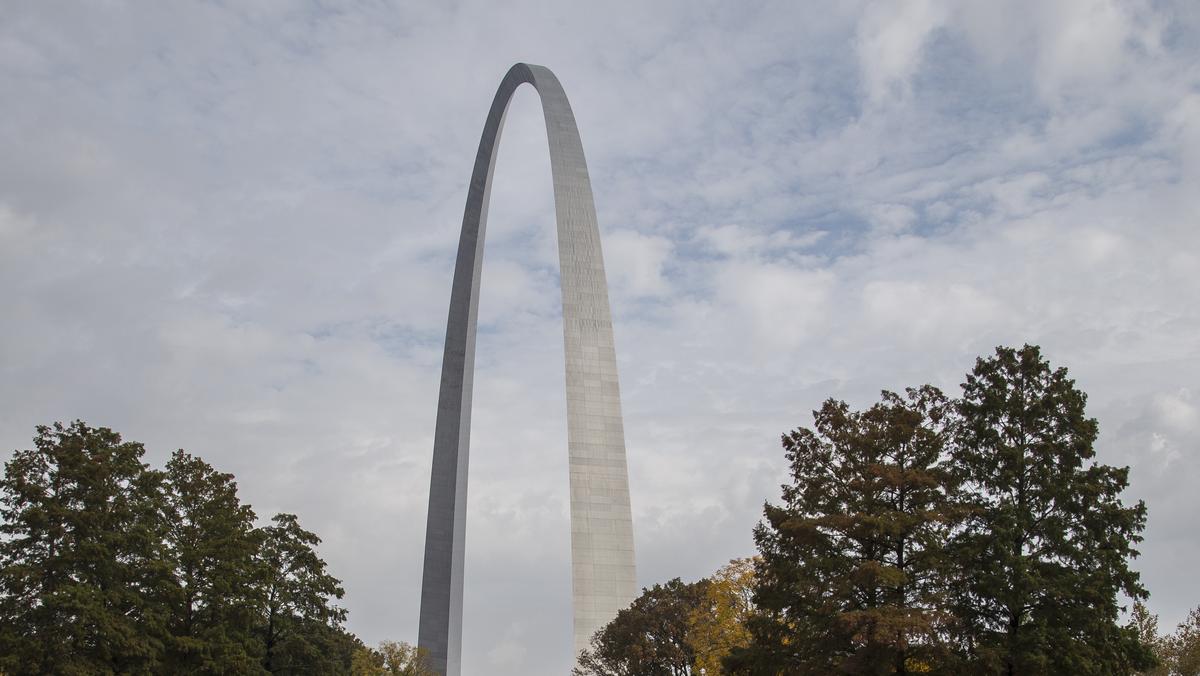 Gateway Arch in downtown St. Louis begins phase 2 of reopening plan - St. Louis Business Journal