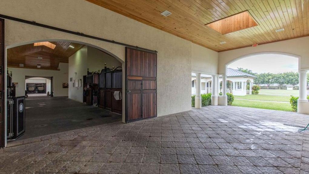 Illinois Governor Elect J B Pritzker Buys Wellington Fl