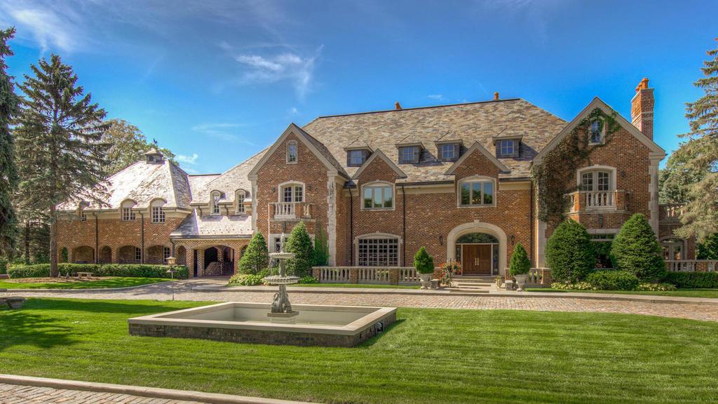 Inside the effort to sell the 22,000squarefoot Hawks Nest Castle in