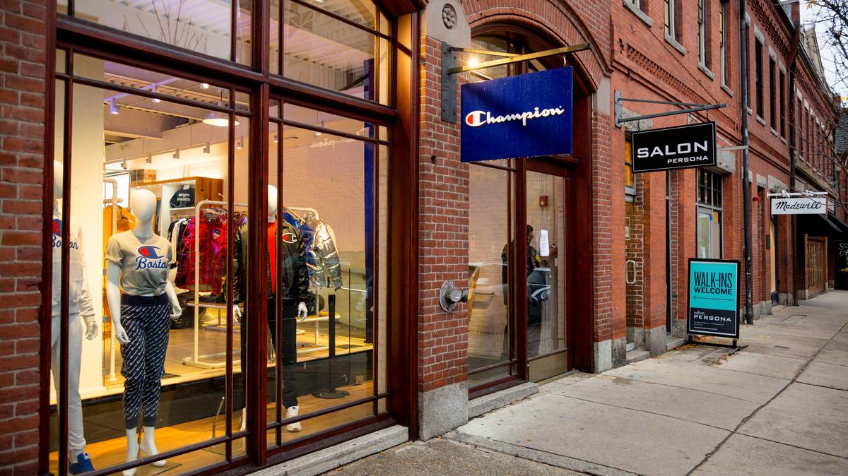 omzeilen Symfonie Succesvol Sportswear brand Champion to open store on Newbury Street in Boston -  Boston Business Journal