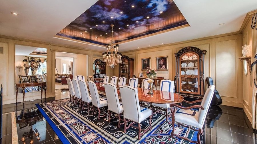 Inside Billionaire Homes