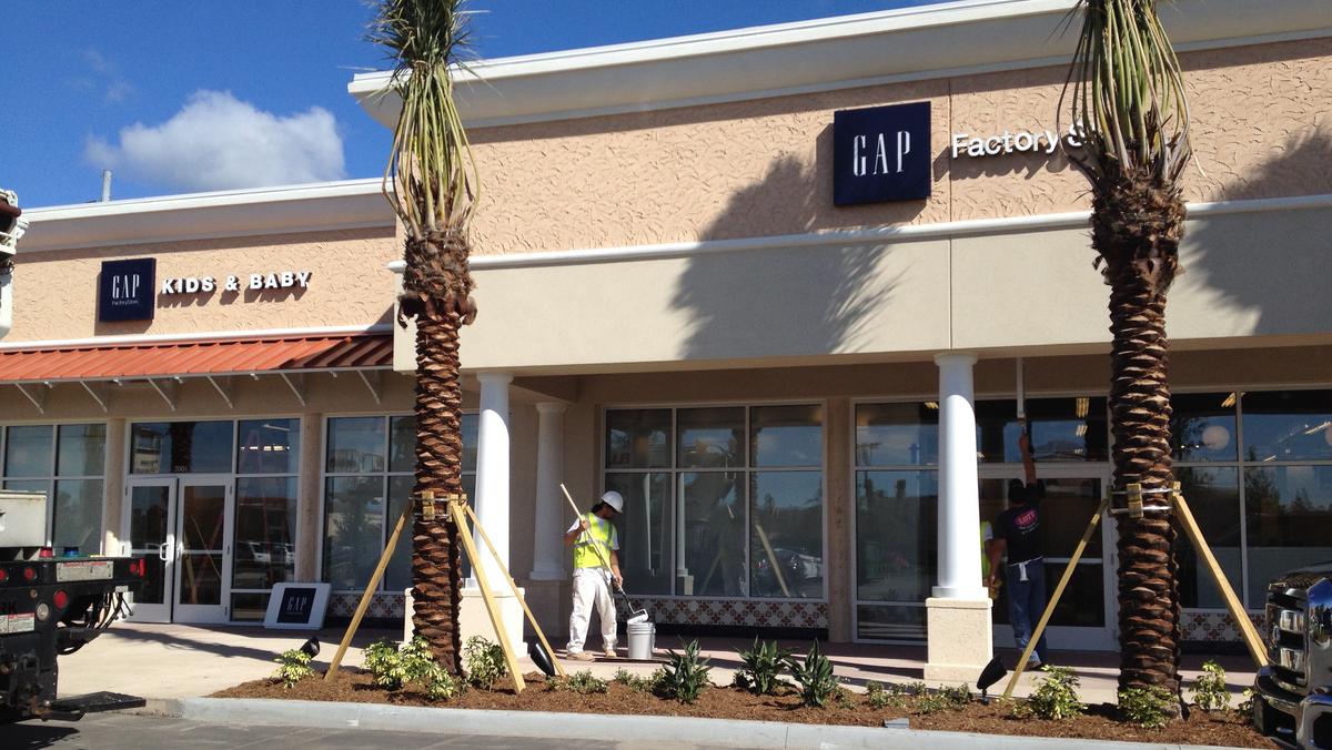 gap at the outlets