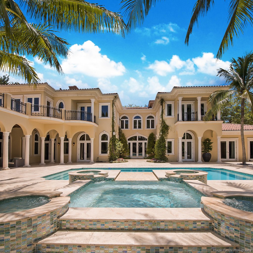 Why Hasn't Anyone Bought Fred McGriff's Tampa Bay Mansion?