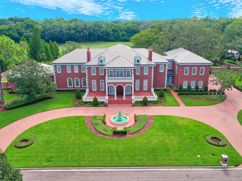 Former Atlanta Braves pitcher Tom Glavine lists 3-acre home for $6.75M  (Photos) - Atlanta Business Chronicle