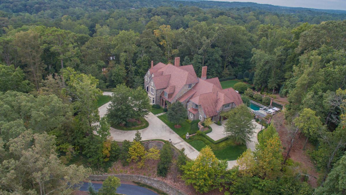 Fiveacre West Paces Ferry property in Atlanta's Buckhead area sells