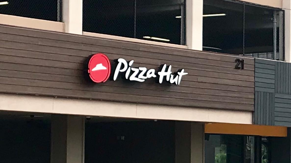 NPC International could close as many as 300 Pizza Hut stores Kansas