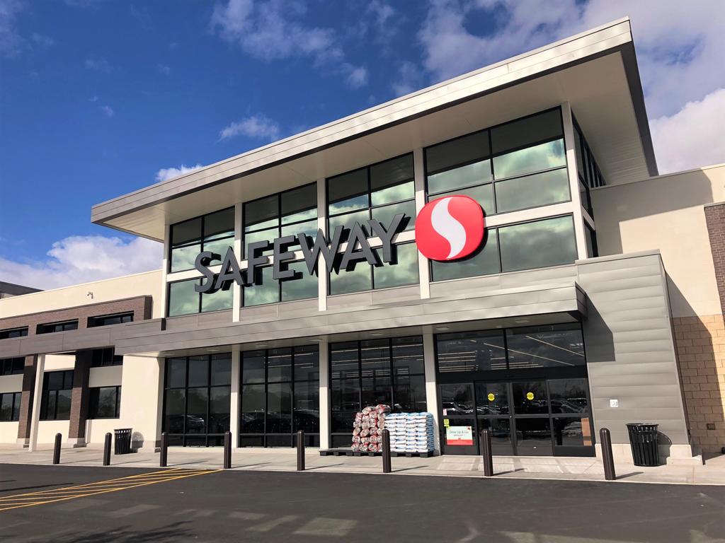 New Safeway store launches The Orchards, Walnut Creek's latest shopping  center