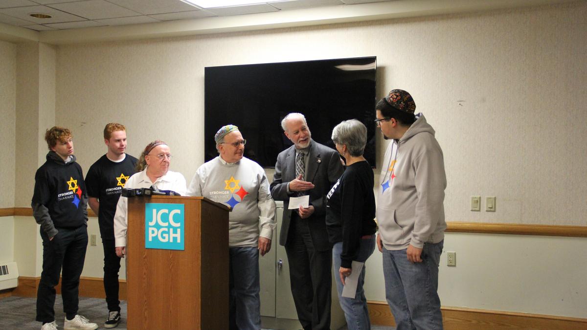 Shirt company donates 18K to fund for Tree of Life victims