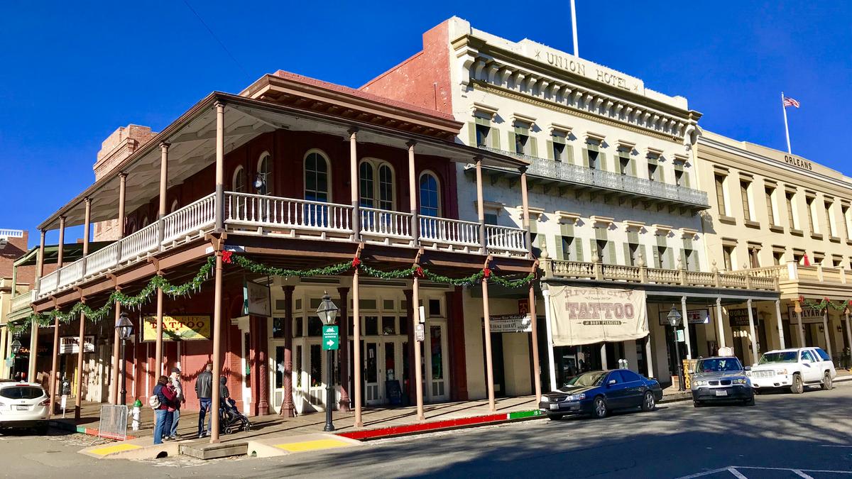 Warehouse Creative - Old Sacramento Waterfront