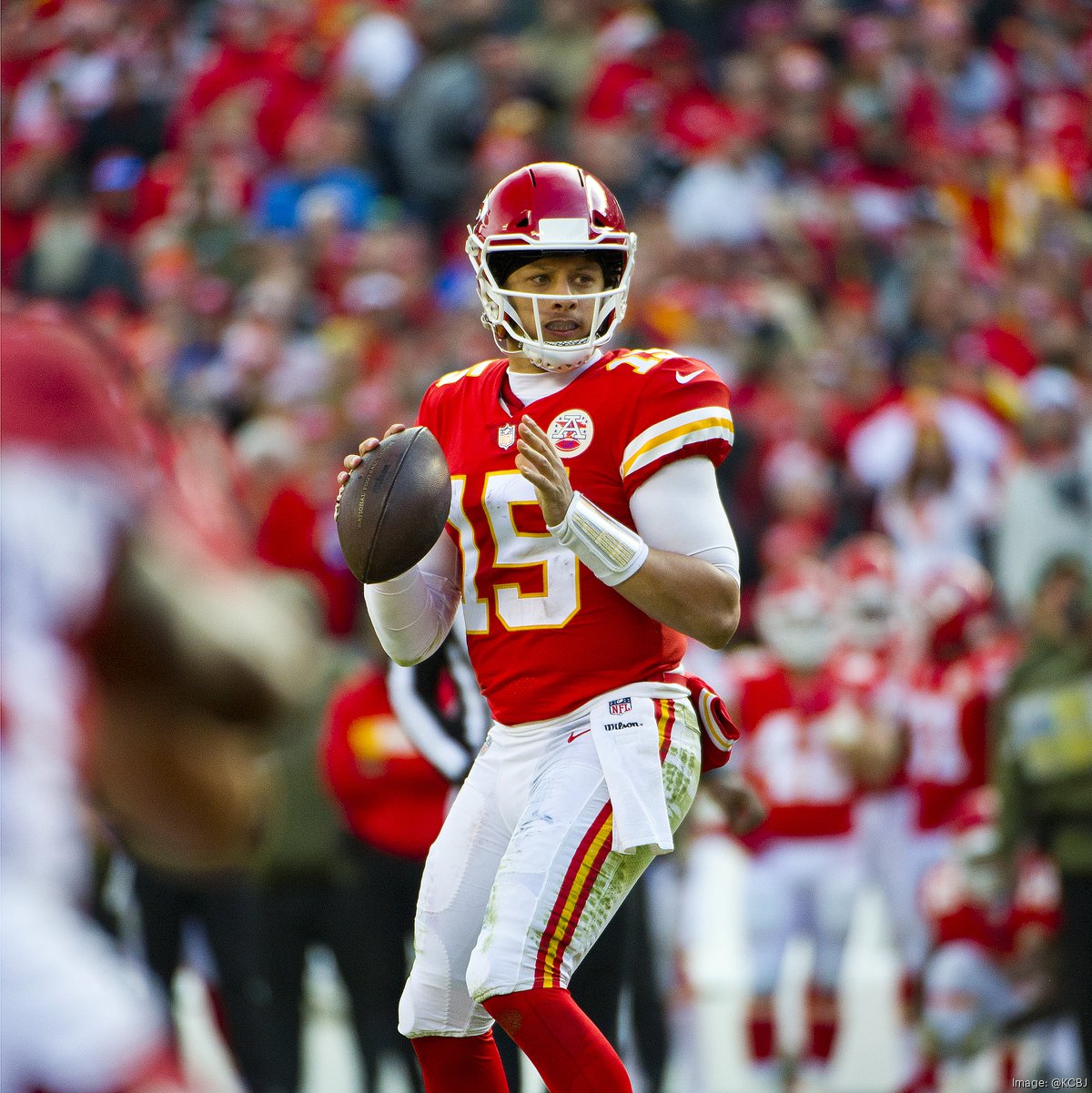 SportsCenter on X: Patrick Mahomes becomes the 1st Chief ever to