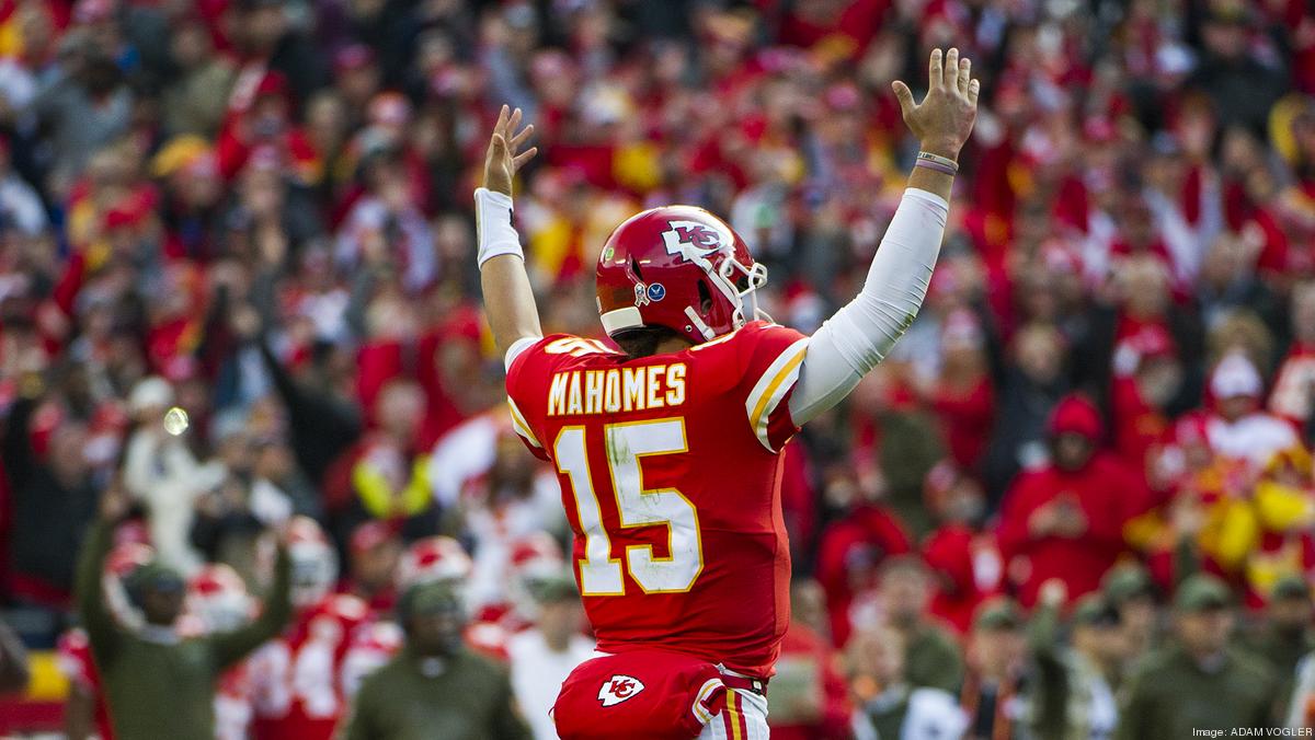 Mahomes overtakes Brady at top of NFL merchandise sales