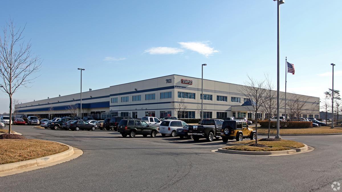 Staples closing 200,000squarefoot warehouse in Hanover Baltimore