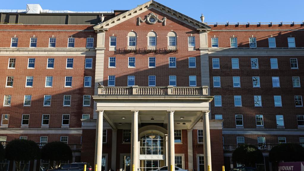 Novant Health Doctors To Exit Earlier Than Expected Charlotte Business Journal