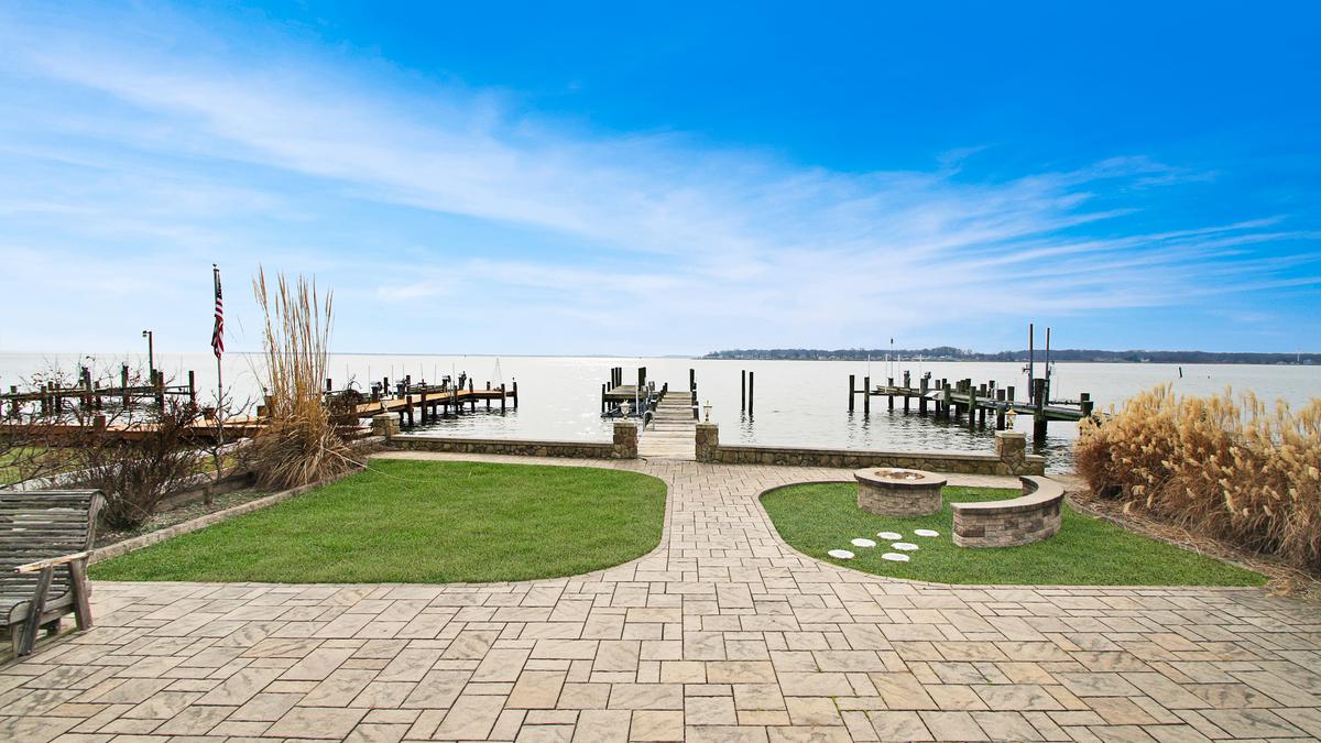 This waterfront Baltimore County house features 17 rooms Baltimore