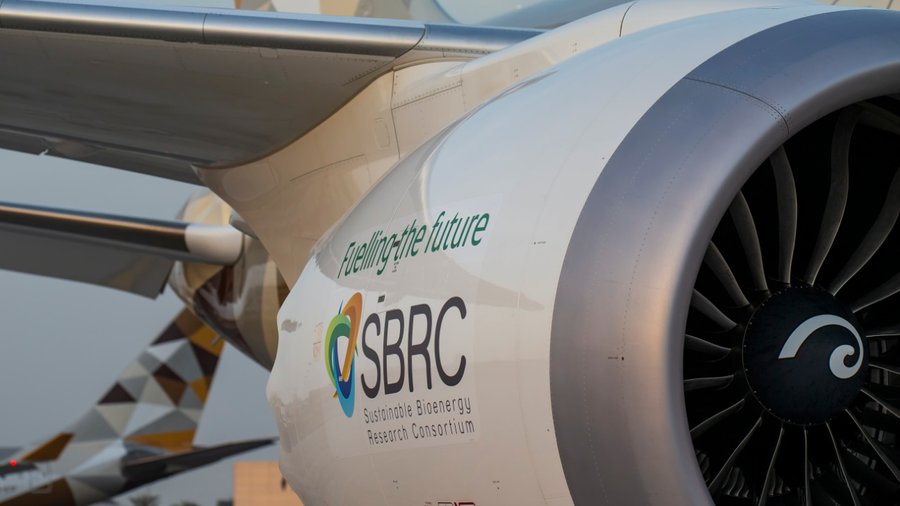 Etihad Boeing Biofuel Flight 1