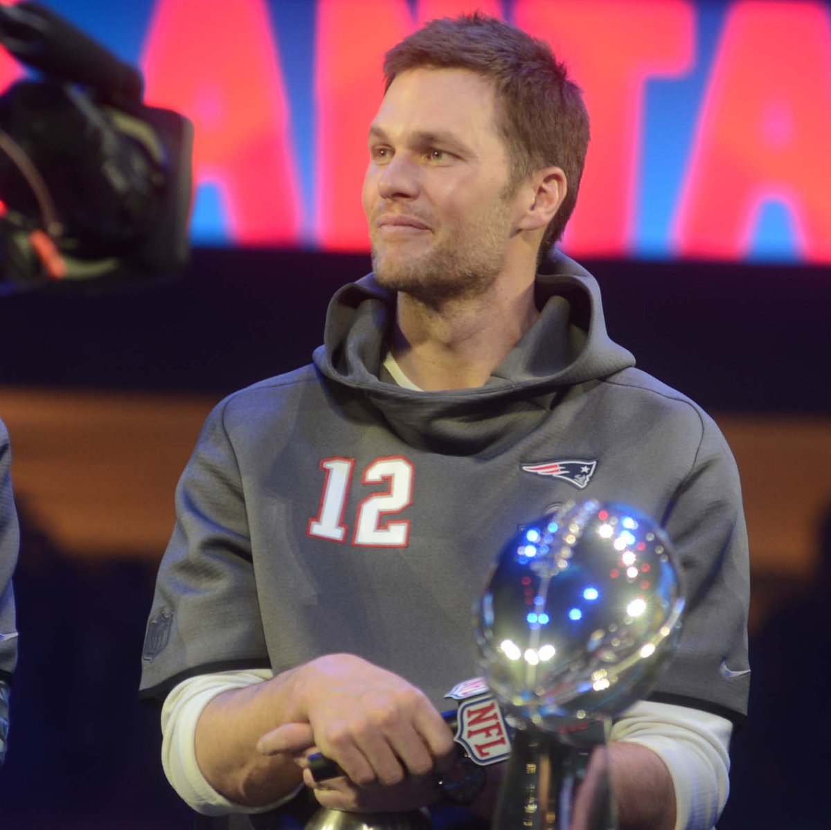 Patriots' Tom Brady tribute game is NFL's most expensive ticket in