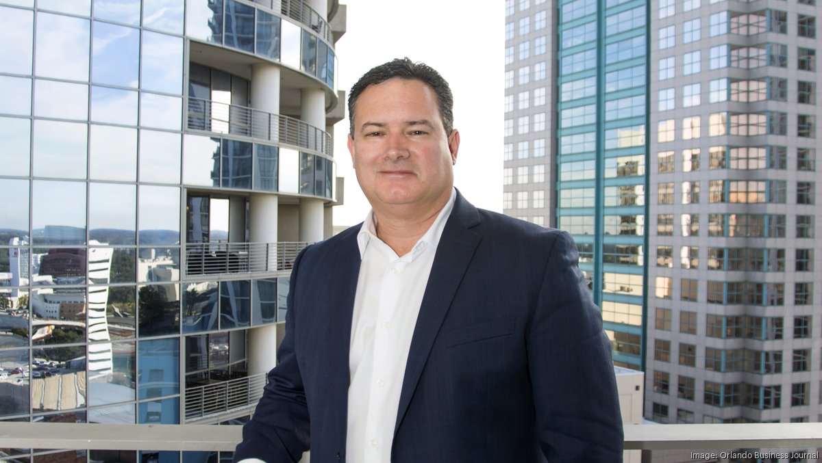 Angel de la Portilla gives Central Florida businesses government tips ...