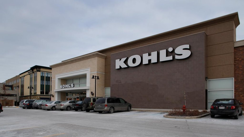 Kohl's Offers Bonuses As it Looks to Hire 90,000 Seasonal