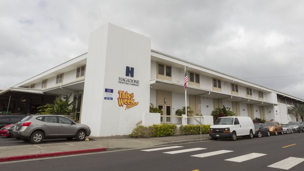 Oahu Auctions selling Hagadone Hawaii equipment, office supplies in