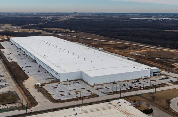 Stanley Black Decker bringing huge distribution center 300 jobs