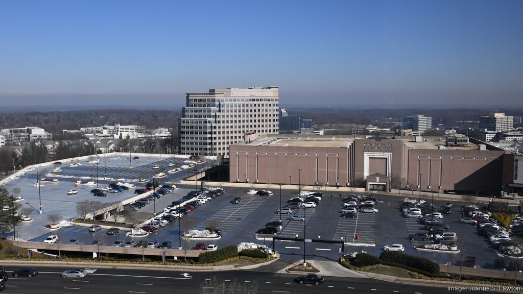 Neiman Marcus Last Call closing at Potomac Mills, Prince William