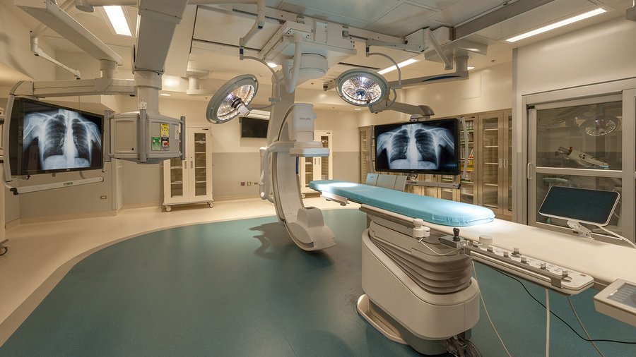Straub Medical Center cardiac care suite