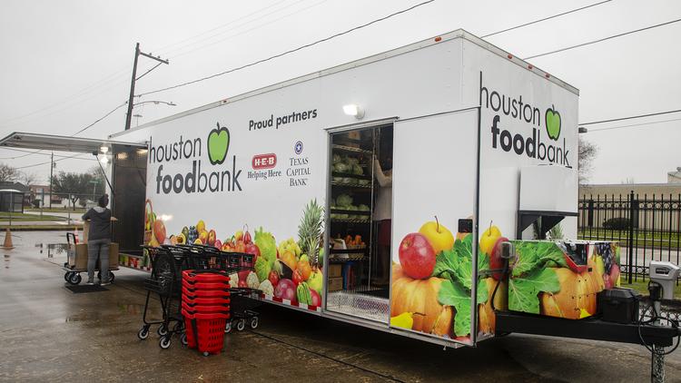 Houston Food Bank Receives Mobile Food Pantry From H E B And Texas