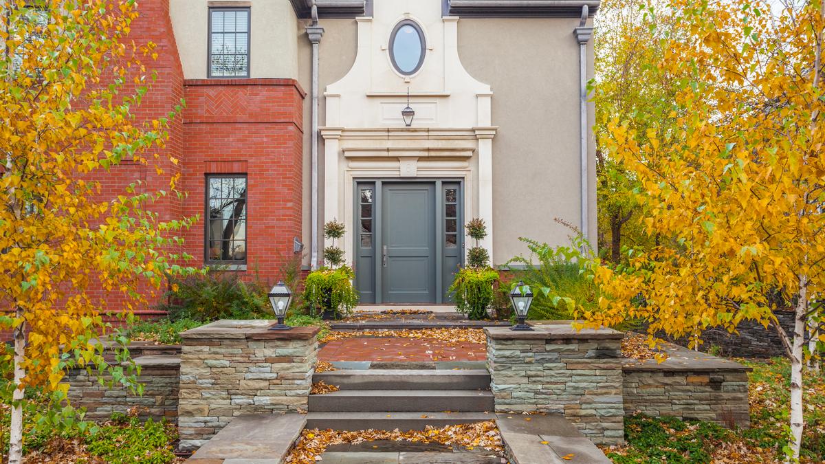 Cedar Lake home in Minneapolis on market for 3.3 million Minneapolis