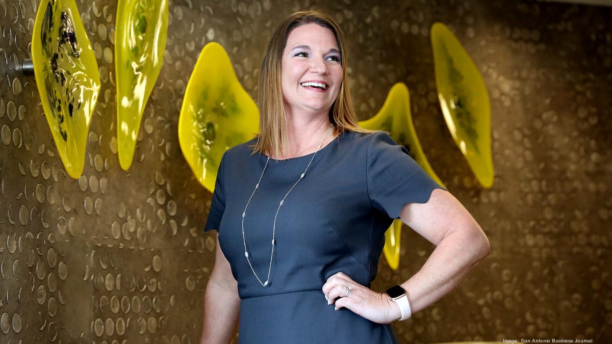 Spectrum Association Management's Nicole Obiedo strikes the right