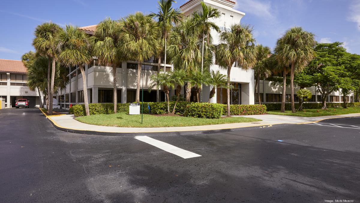 Area Amenities - SAWGRASS TECH PARK