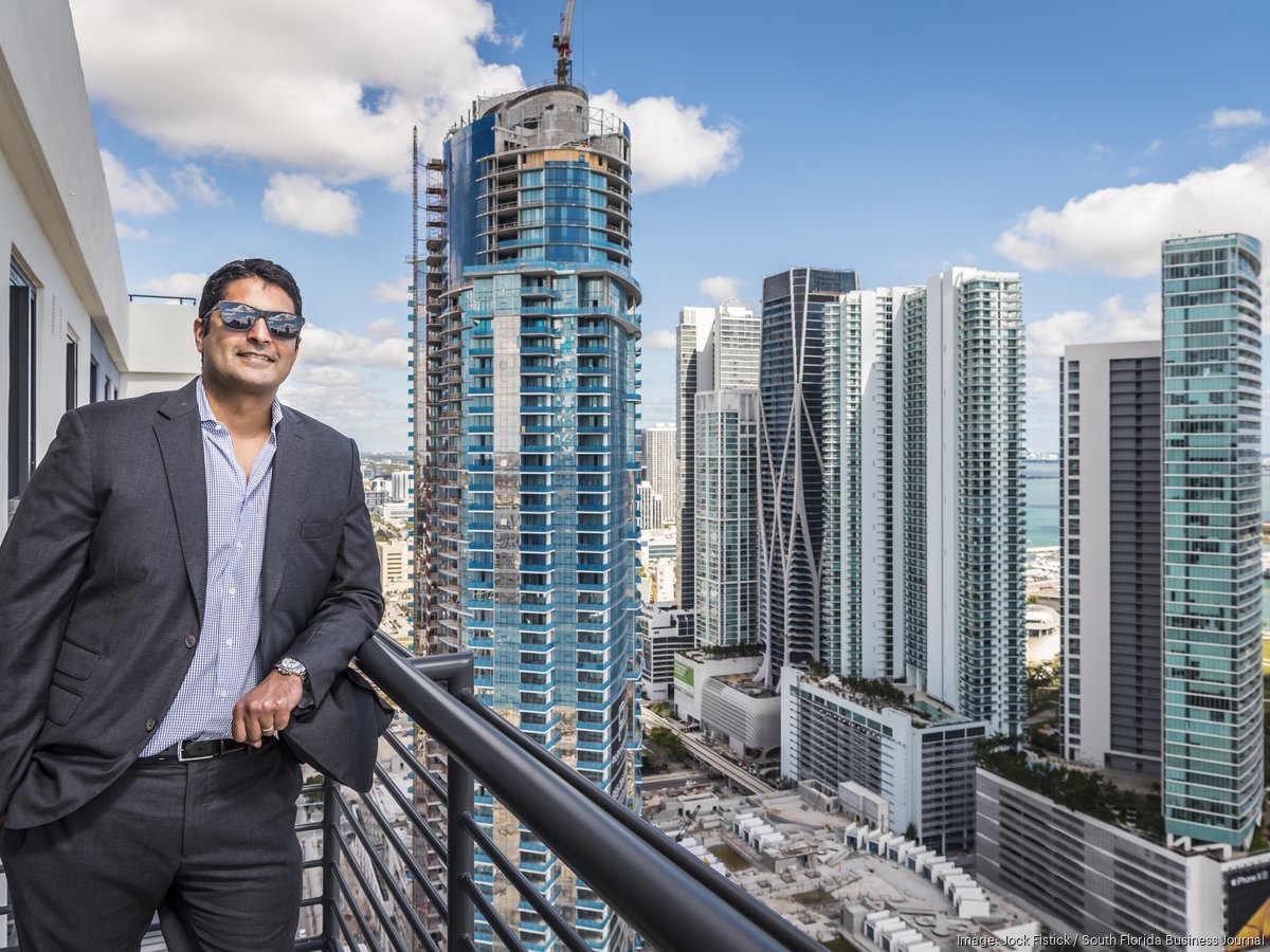 Caoba Miami Worldcenter Apartments in Miami, FL